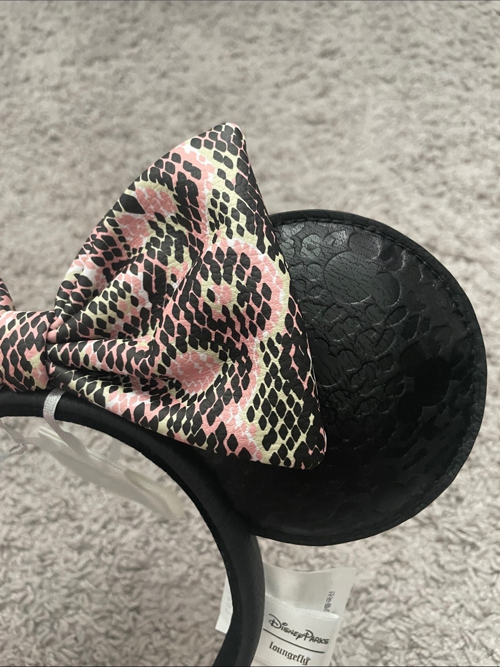 Disney Loungefly Black Minnie Mouse Ears with Pink Snake-Print Bow - Picture 3 of 7